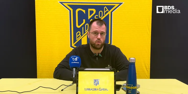 ARTALEKU SE VISTE DE LIGA ASOBAl: IRUDEK BIDASOA IRUN-HUESCA, SIN DISTRACCIONES www.txingudiradio.com directo 19 ,00 horas