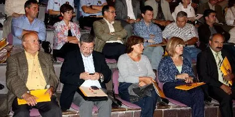 L'envelliment, la dispersió i la baixa densitat de població, els principals problemes pels serveis socials a les zones rurals