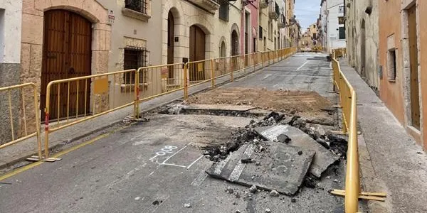 Les obres de pacificació del carrer de Dalt d’Altafulla comencen sense incidències destacables