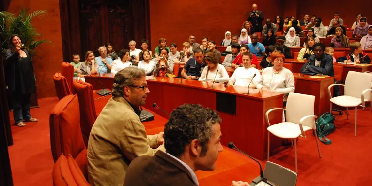Més de 100 persones de l'Alt Urgell, la Cerdanya i les Terres de l'Ebre visiten el Parlament