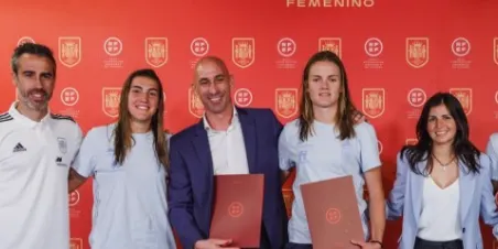 Primer pas per l’equiparació econòmica al futbol professional entre masculí i femení