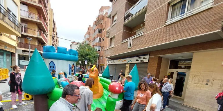 Valls organitza activitats infantils al carrer Avenir per promoure la mobilitat sostenible