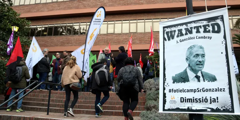 Comencen cinc dies de vaga educativa contra la política del conseller Cambray i per reclamar millores