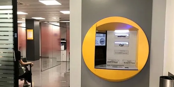 L’oficina de CaixaBank d’Altafulla absorbeix els clients de la Móra i amplia el personal