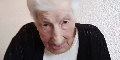 L'Ajuntament de la Seu d'Urgell felicita Elvira Besolí Grau pel seu 100 aniversari