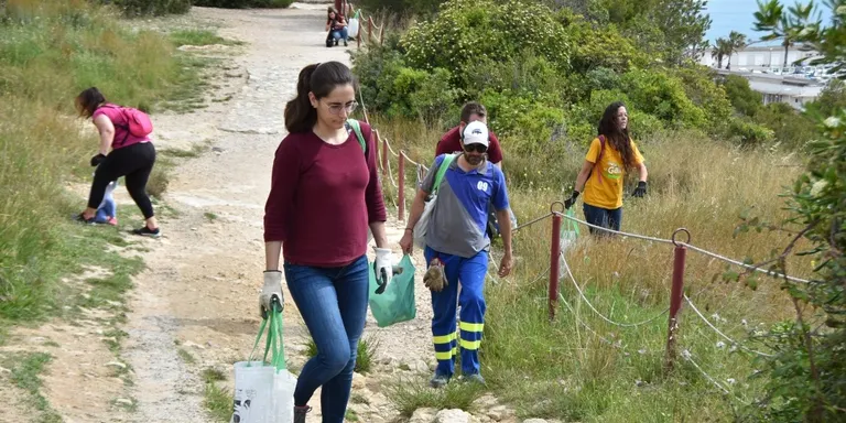 Jornada de neteja dels senders de Torredembarra