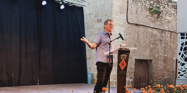 La Festa Major de Constantí es posa en marxa amb l'humor de Fermí Fernández