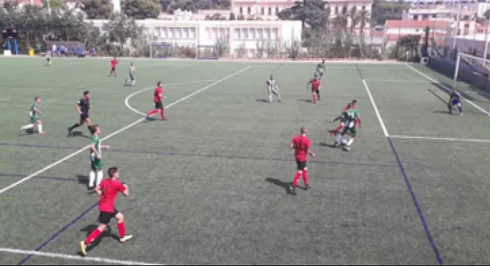 Moment del partit d'aquest cap de setmana (foto: CF Arenys)