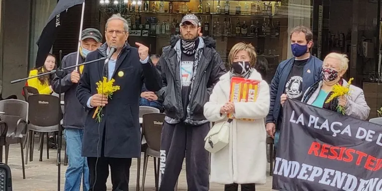 Quim Torra acompanya els Avis i les Àvies per la Independència de Cambrils en el seu quart aniversari