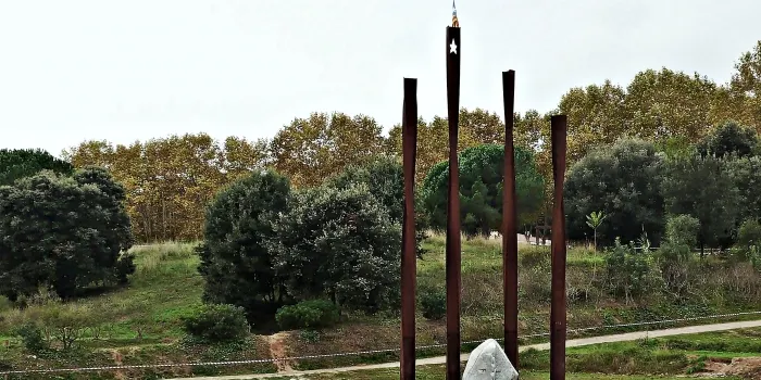 L'autor del monument a la independència diu que desconeix les accions anunciades per recaptar diners