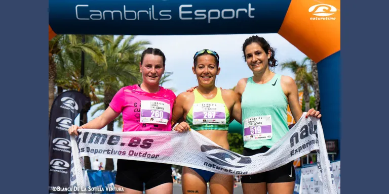 Katherine Chaplin guanya la quarta edició de la Cursa de les Dones de Cambrils