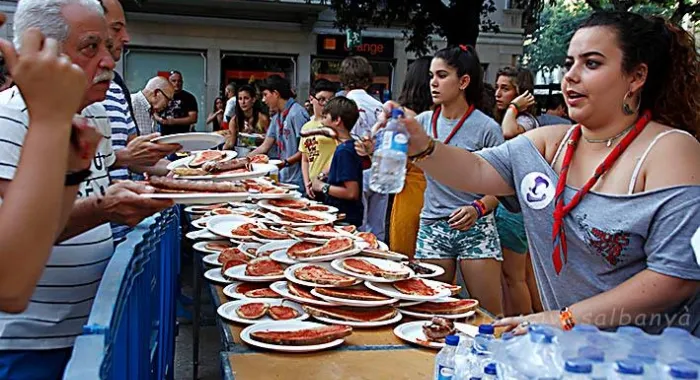 El cau Flos i Calcat farà la tradicional botifarrada popular