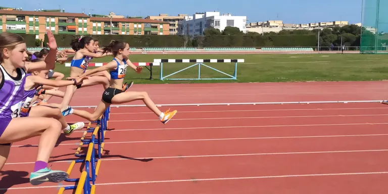 Grans resultats dels atletes del CA Cambrils al campionat territorial de Tarragona