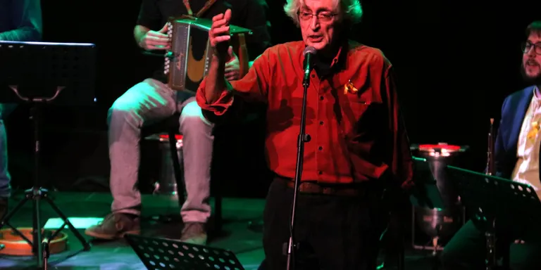Mor el músic Jordi Fàbregas, referent del folk i la recuperació de la música popular catalana