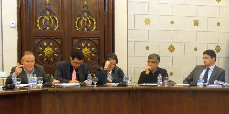 L'Ajuntament aprova el traspàs dels empleats de neteja viària