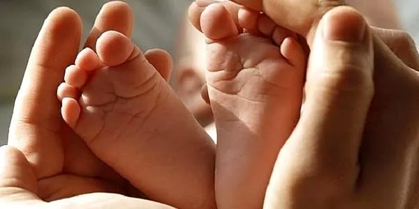 Els tallers de reflexologia en família centren l’agenda de la setmana de la Bibliomar d’Altafulla