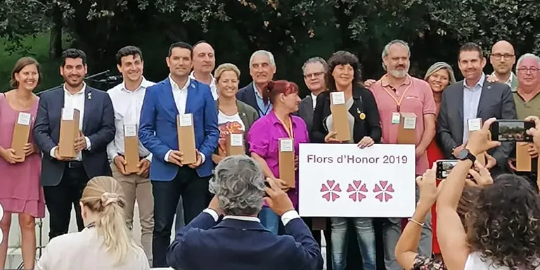 Distingeixen Pineda amb 'Tres Flors' dins del marc de Viles Florides de Catalunya