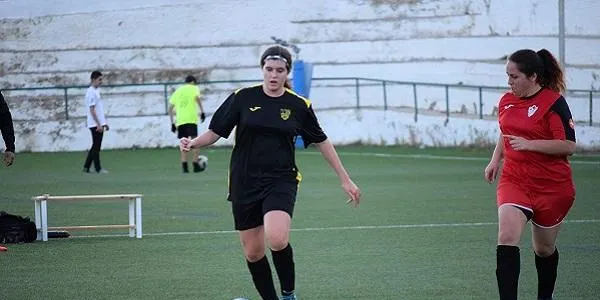 El Sènior Femení es retroba amb la victòria golejant el Mont-Roig per 4 a 0