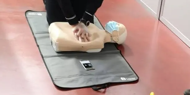 Taller de reanimació càrdiopulmonar organitzat pel CAP de Pineda