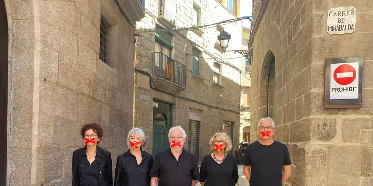 Òmnium Solsonès porta a Solsona la presentació del llibre coral “Cròniques de la veritat prohibida”