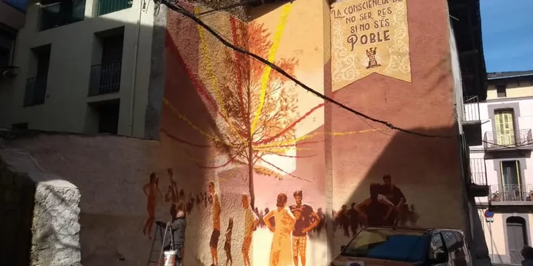 Castellciutat estrena un mural de grans dimensions al centre del poble