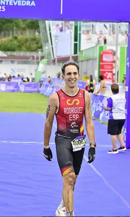 L'Ajuntament ofereix un reconeixement al solsoní Gerard Rodríguez Viladrich, campió mundial de triatló i duatló cross