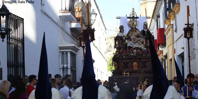 ‘Semana Santa en la Campiña’ recibe a la Quinta Angustia, a la banda Álvarez Quintero y se acerca al azulejo de los Muchachos de Consolación en el Hogar del Pensionista