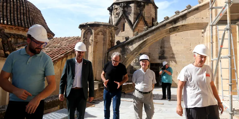 En marxa la segona fase de les obres per restaurar la coberta de l'absis de la catedral de Tortosa i obrir-la al públic