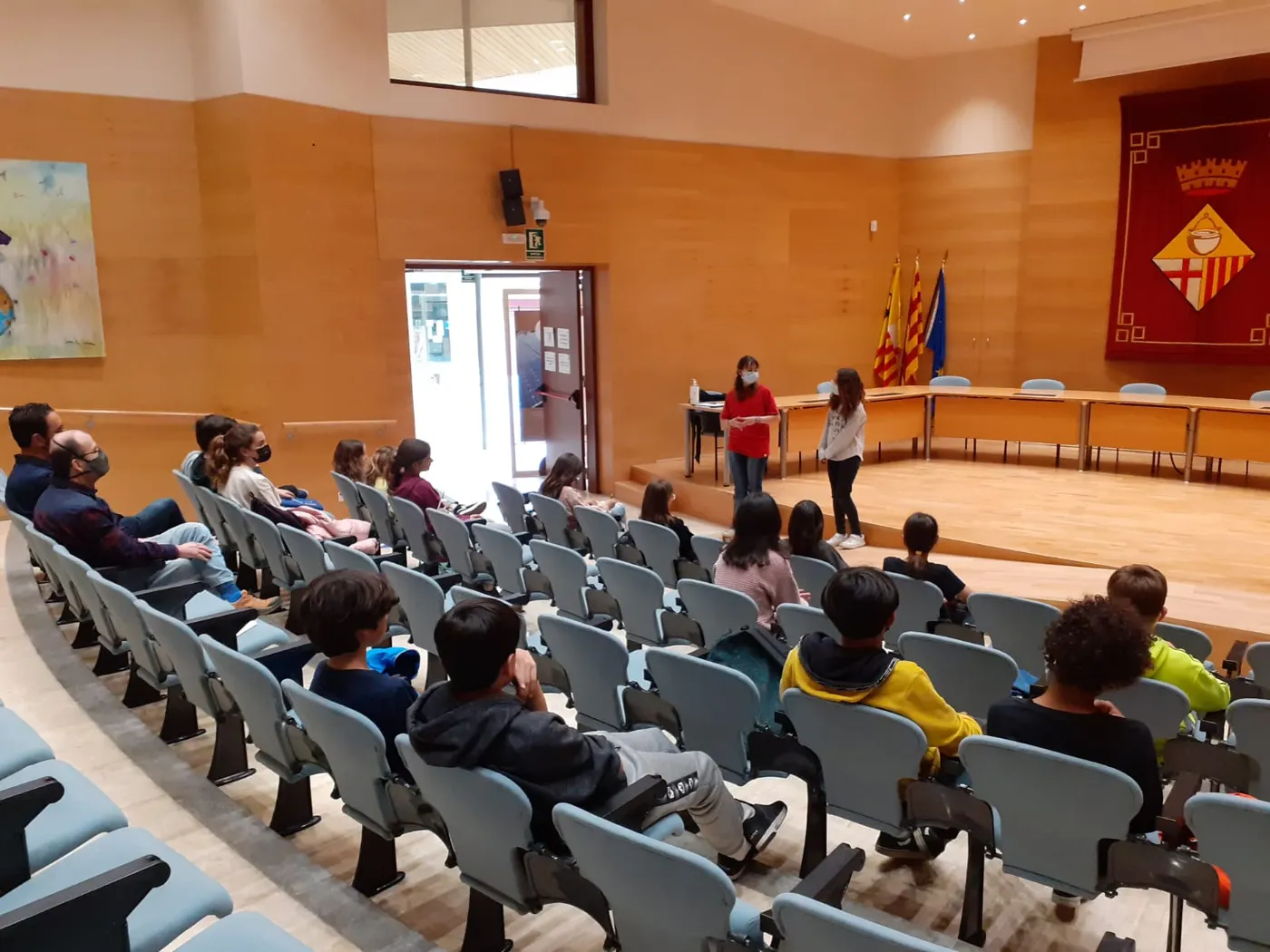 El Consell d'Infants de Caldes defineix la campanya per reduir el consum de plàstic als comerços de Caldes