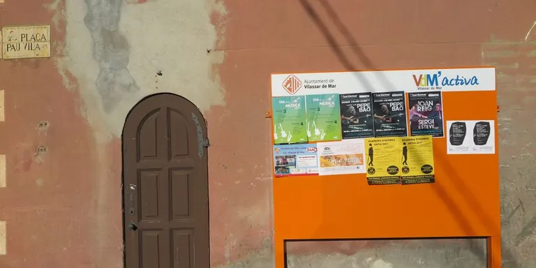 La Regidoria d’Espais Públics ha instal·lat 12 noves cartelleres informatives