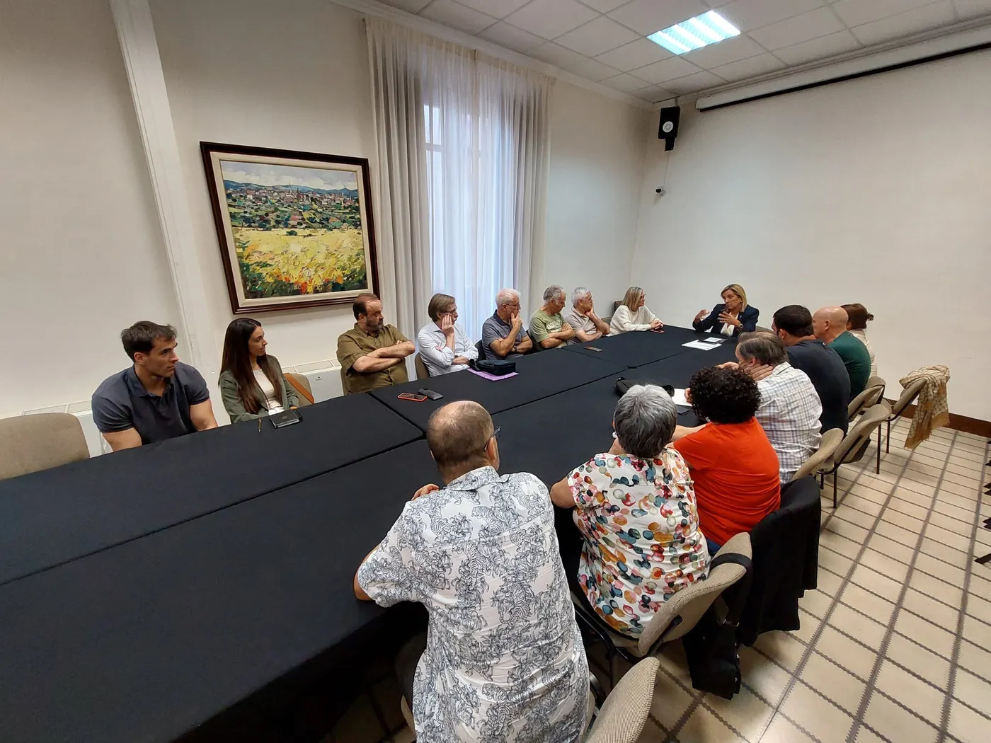 Reunió de l’alcaldessa amb els barris afectats pel pas dels trens