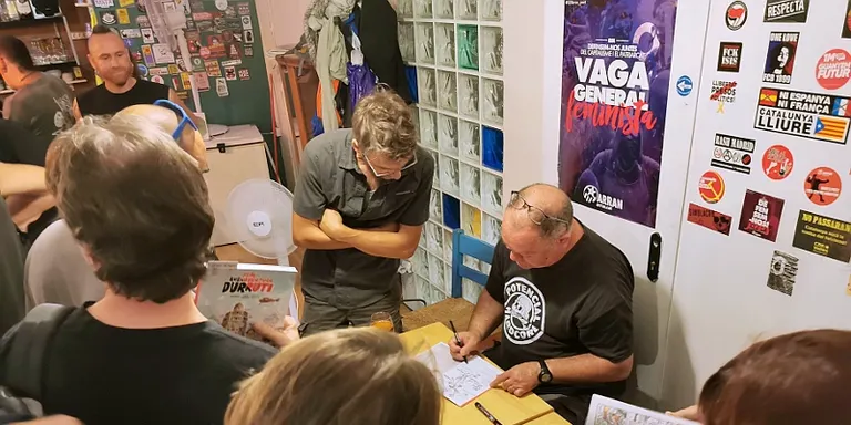 Carlos Azagra, mític dibuixant de ‘El Jueves’, signa a Rubí el seu nou còmic sobre Durruti