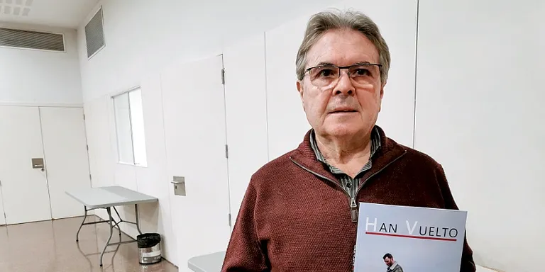 Manuel Álvarez López presenta 'Han vuelto', una novel·la amb una forta càrrega animalista