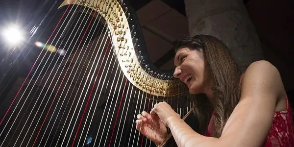 L’arpista Ester Pinyol, primer premi en el concurs ‘The Night in Madrid 2020’