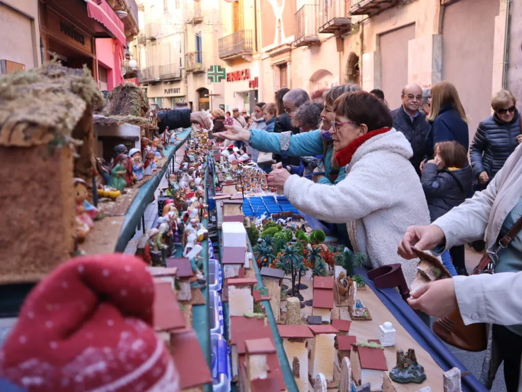 Darrers preparatius del Mercat de Nadal