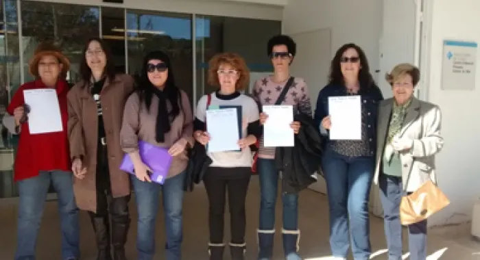 Usuaris del CAP demanen que no marxi l'auxiliar administrativa