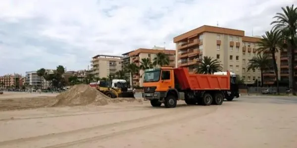 Torredembarra celebra l’ajornament del transvasament de sorra cap a Altafulla però demana replantejar el projecte