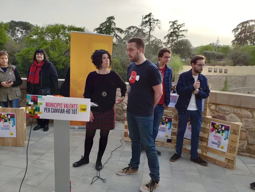 La CUP Caldes obre les portes del seu local per recollir signatures