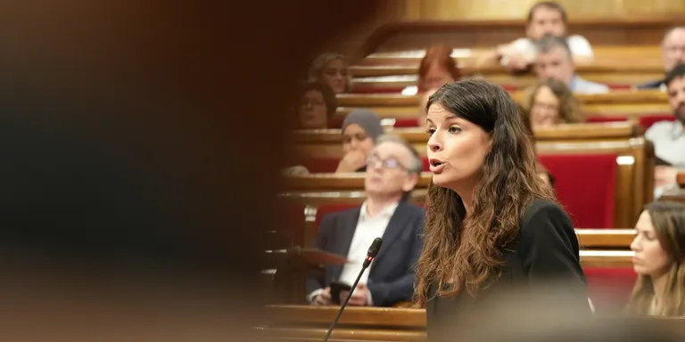 Junts acusa Illa de "submissió a Madrid" i incomplir les promeses