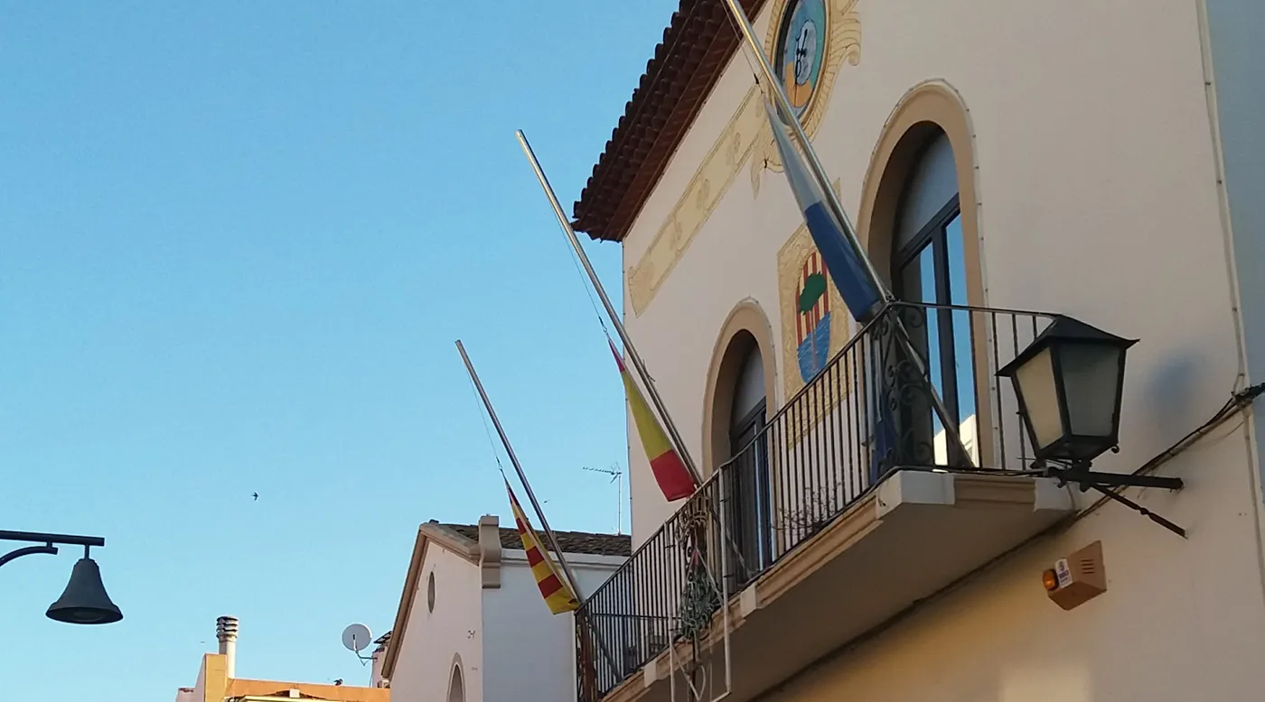 Declaració institucional d'urgència de l'Ajuntament de Pineda sobre el tancament de Nissan a Catalunya