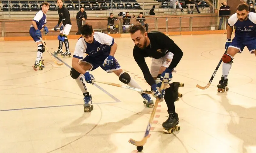 El Cambrils Club Hoquei perd per la mínima davant el CN Reus Ploms