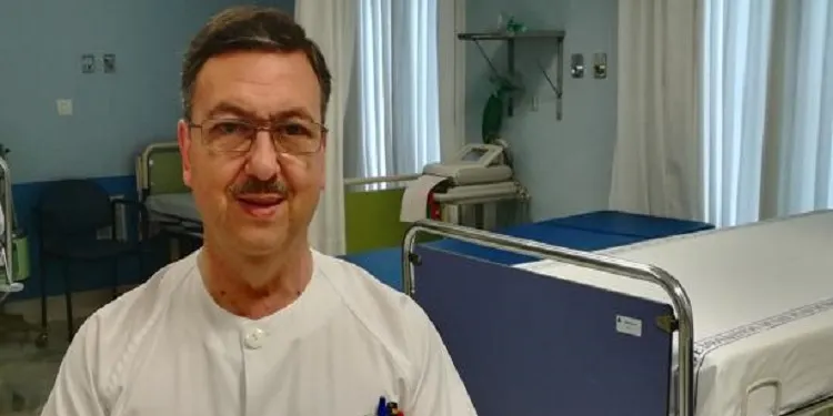 El doctor Antonio Petit: «hay que ponerse mascarilla, lavarse las manos y utilizar una solución hidroalcohólica»