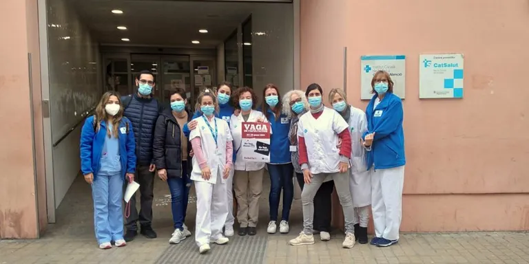 Personal dels ambulatoris de Blanes es concentren en suport a la mobilització de la sanitat catalana
