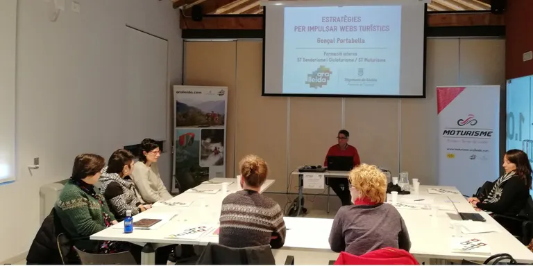 Jornada al CETAP sobre competitivitat del sector turístic i l'ús de les noves tecnologies