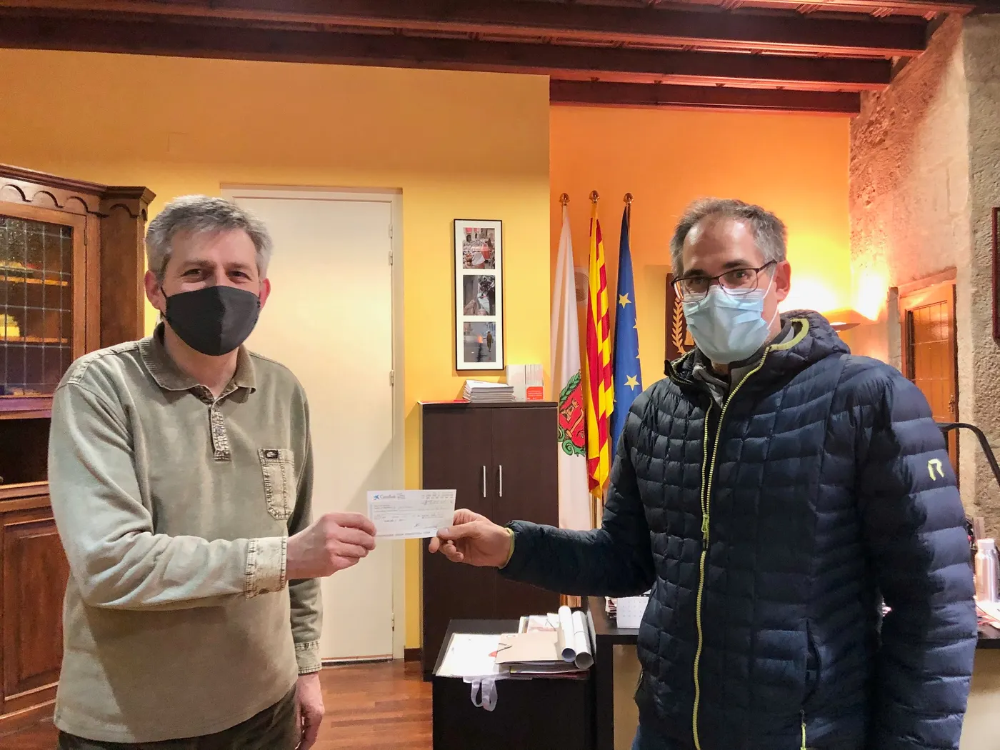 Passos de Gegant aporta 882 euros al Fons d'Emergència Social