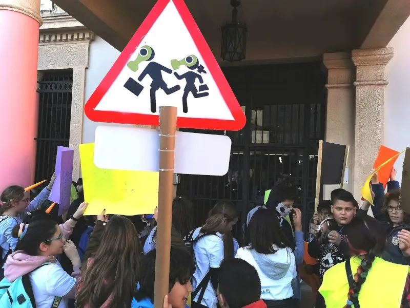 La indignació ciutadana marca el ple ordinari de febrer
