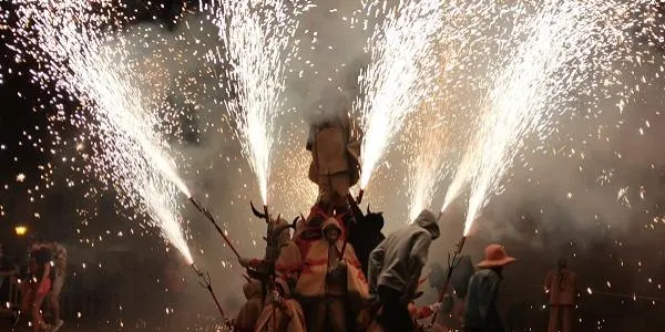 La cultura i folklore d’Altafulla es mostra aquest dissabte amb la cercavila i el correfoc a Baix a Mar