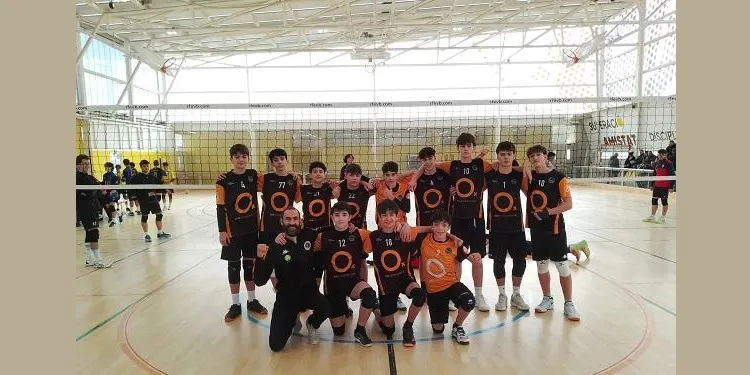 El Juvenil i el Cadet masculí del CEVOL Torredembarra sumen davant el CV Reus ‘Negre’ per seguir líders