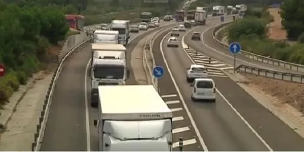 El conseller Calvet descarta l’augment de les bonificacions per als transportistes en els peatges de les autopistes