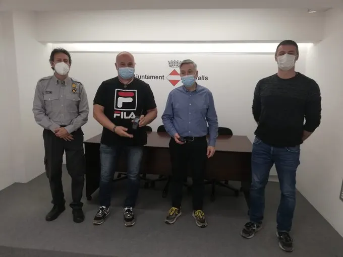 Acte d’entrega de 2 terminals de la Xarxa Rescat a l’AVPC de Valls